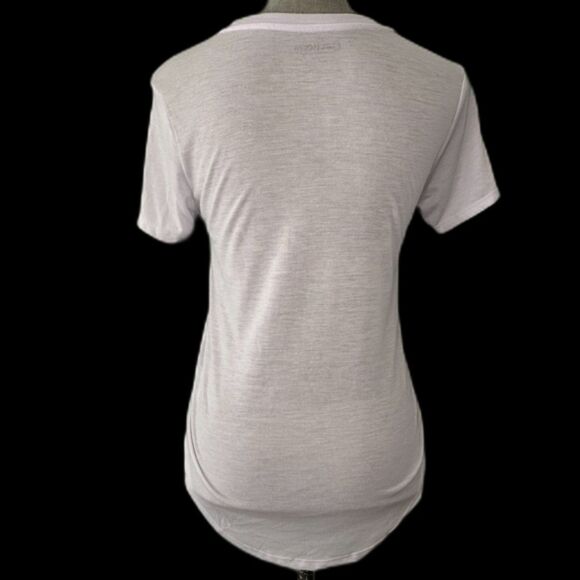 NWOT Care Bears Good Luck Bear Rainbow Juniors St Patricks Day Shirt Small 3-5 - Picture 2 of 4